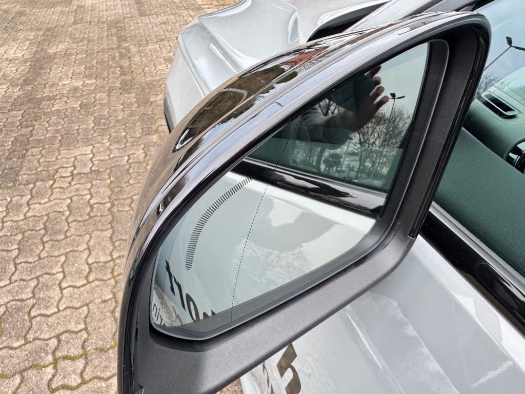 Volvo EX40