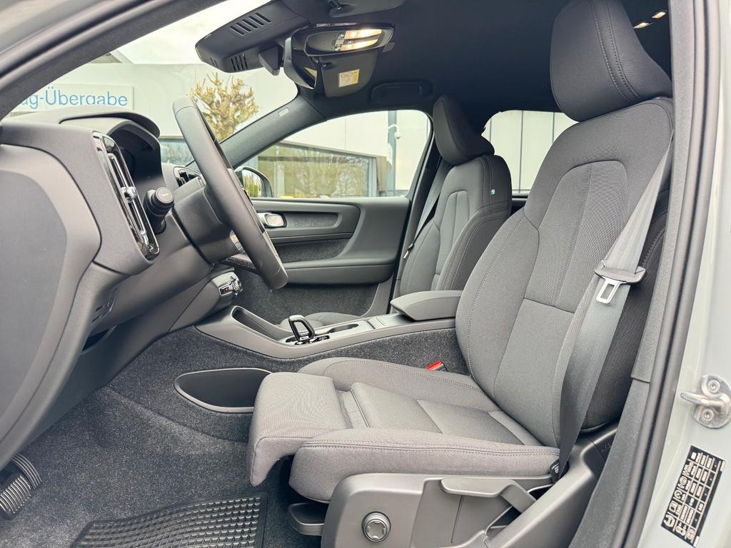 Volvo EX40