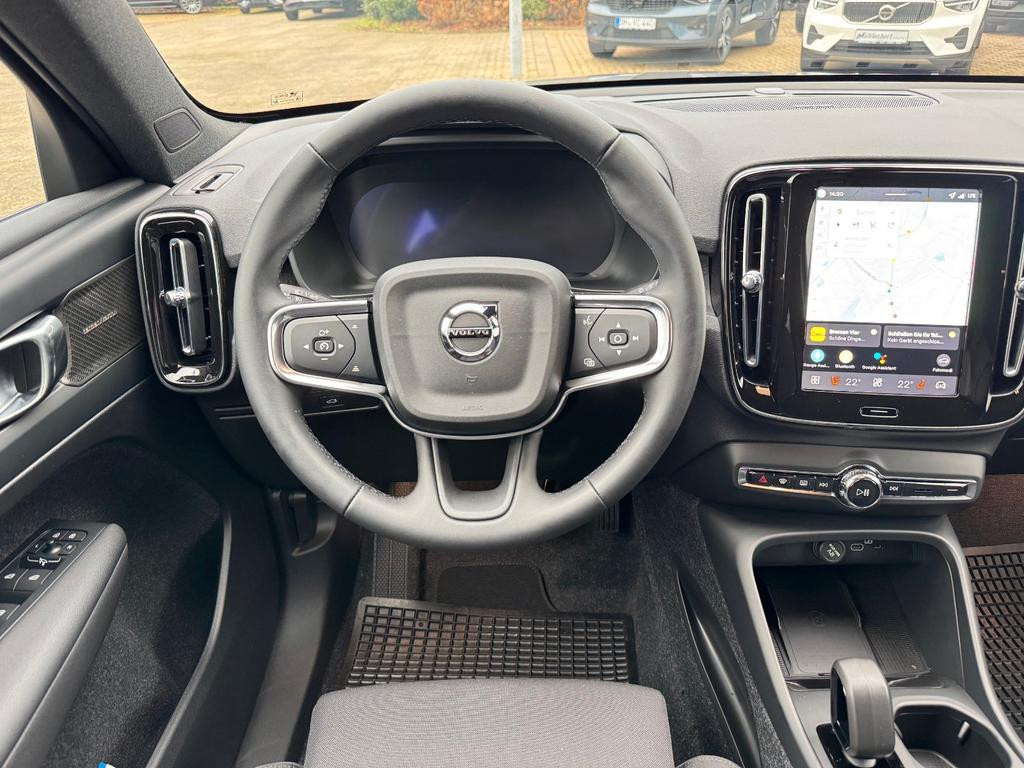 Volvo EX40
