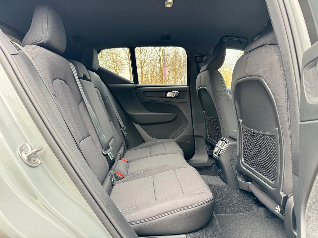 Volvo EX40