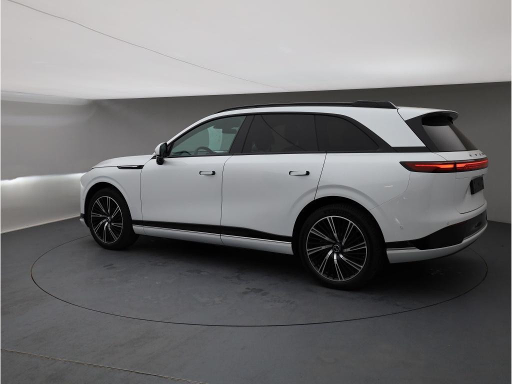 Xpeng G9