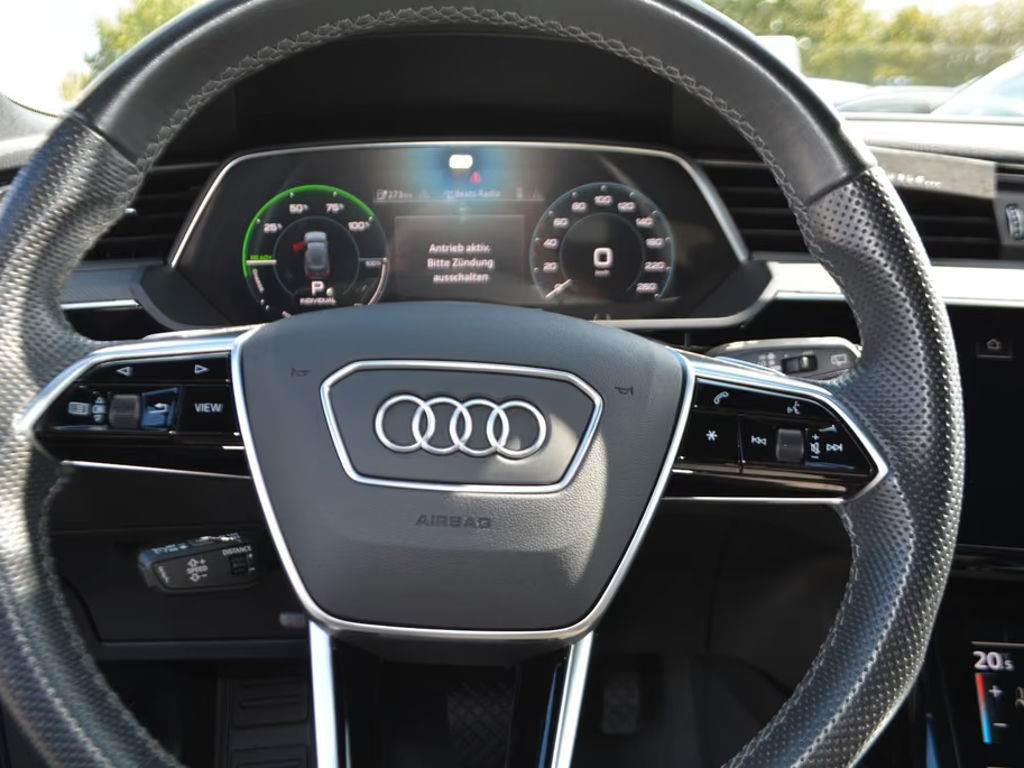 Audi e-tron