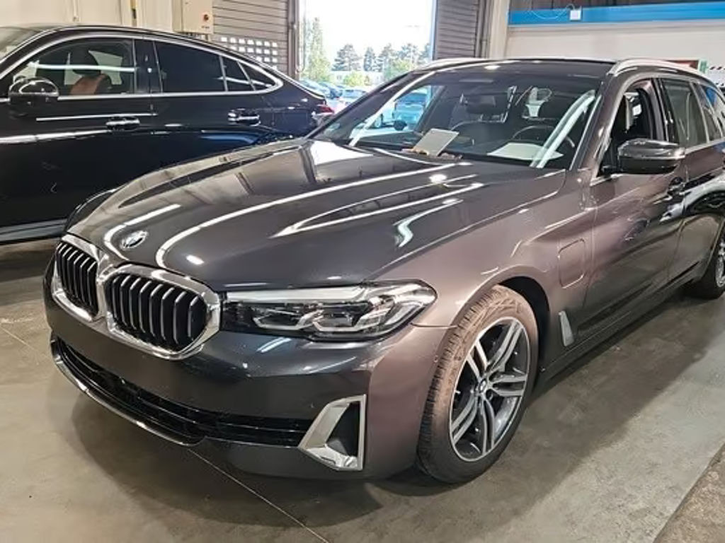BMW 5 Serie 530 Luxury Line Touring 530e
