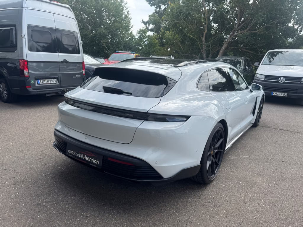 Porsche Taycan