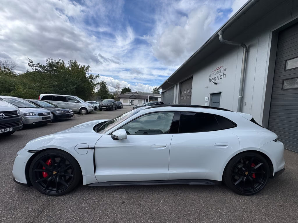 Porsche Taycan
