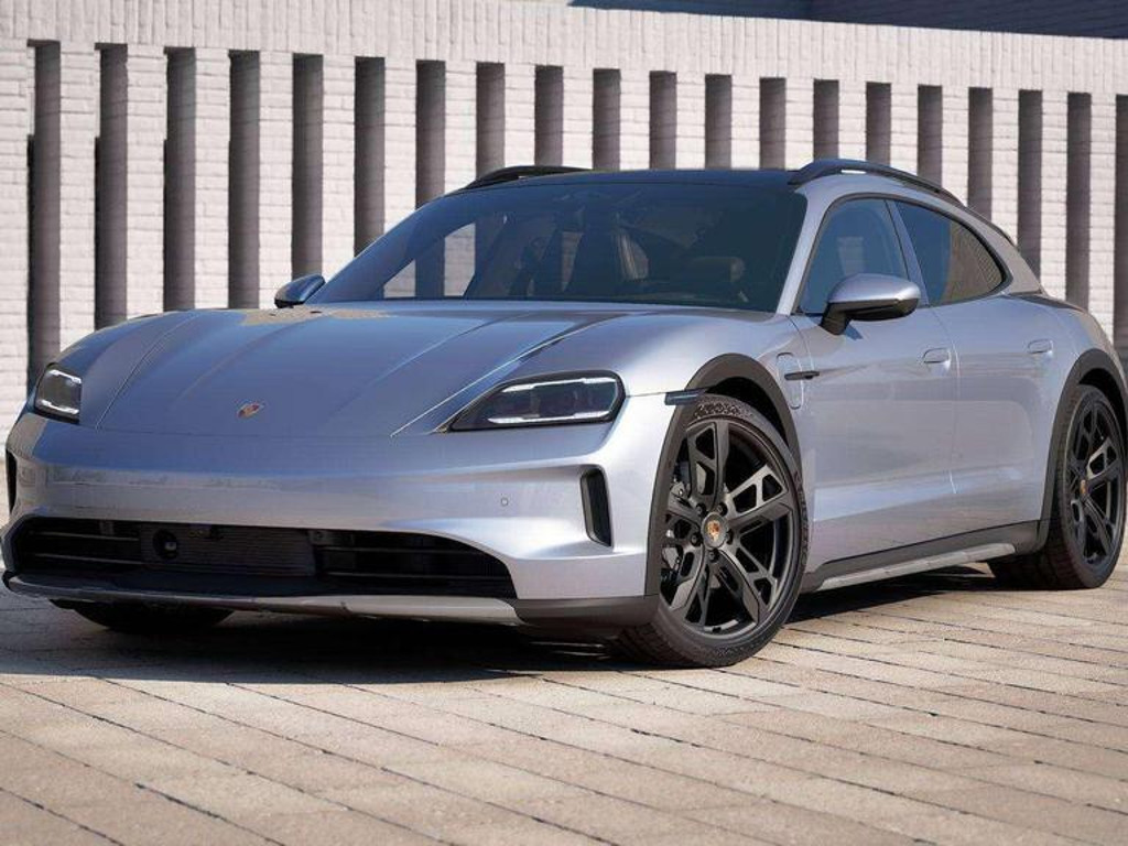 Porsche Taycan 4