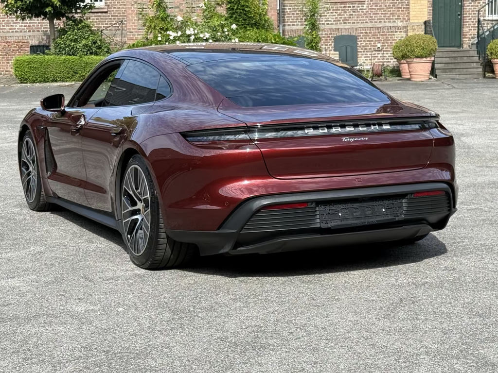 Porsche Taycan