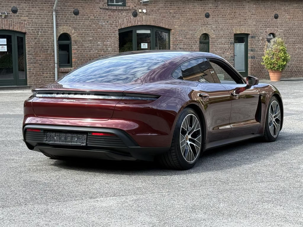 Porsche Taycan