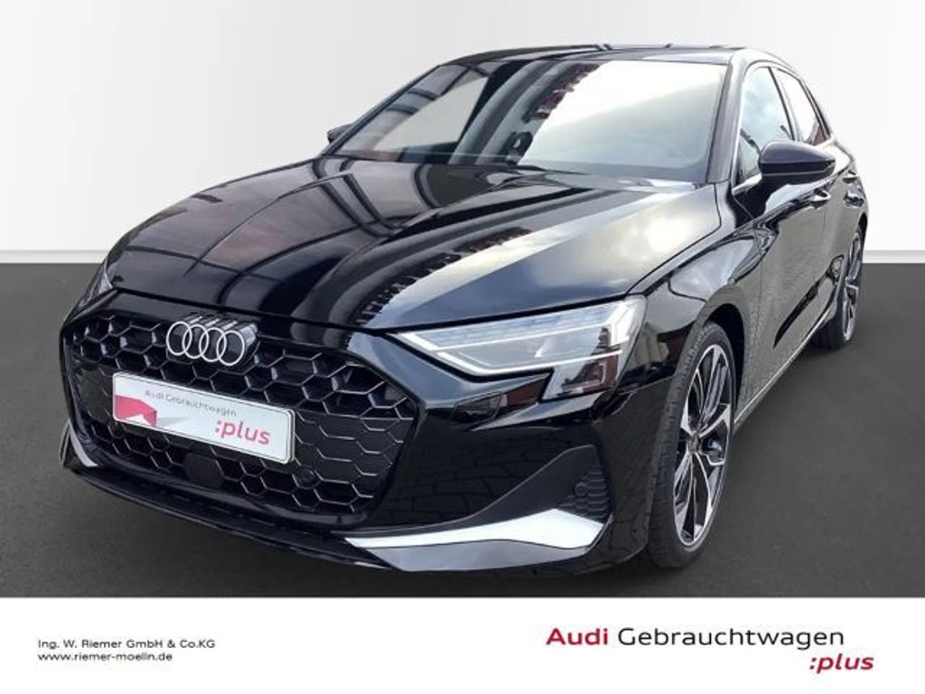 Audi A3 Sportback Sedan S-Line S-Tronic 35 TFSI