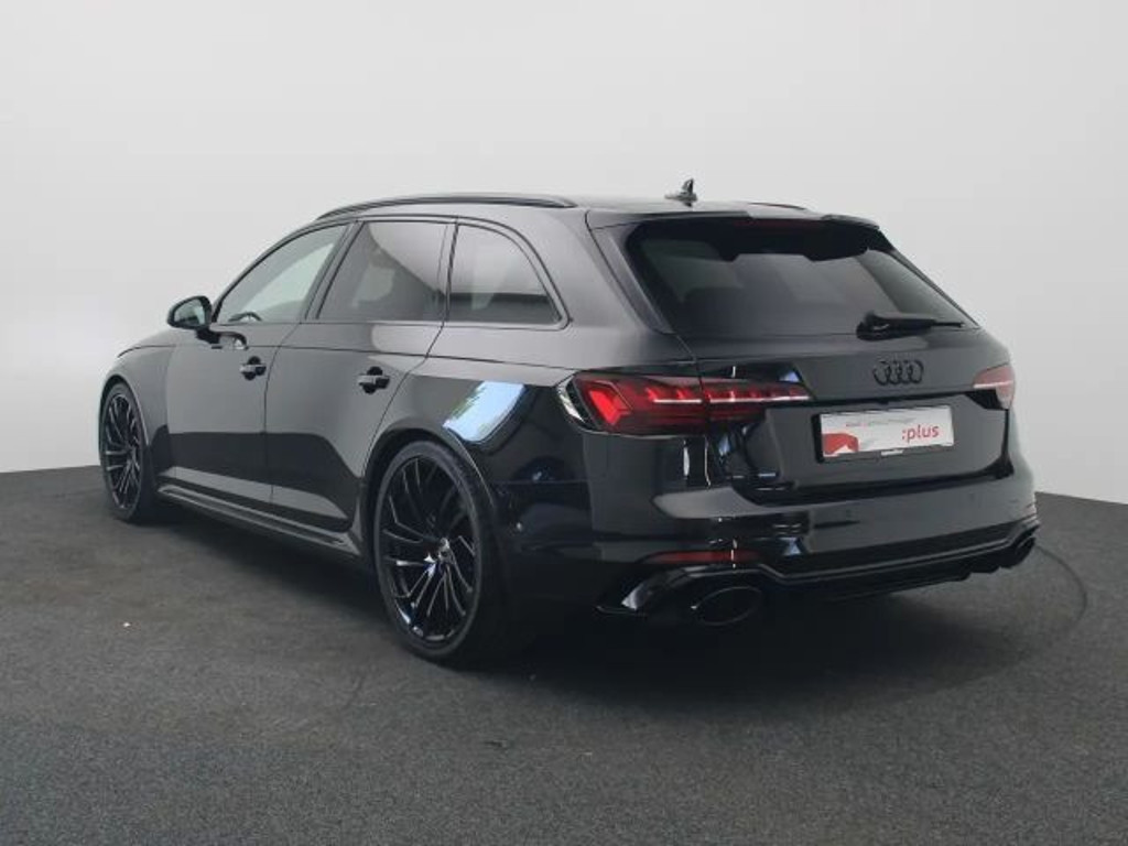 Audi RS4