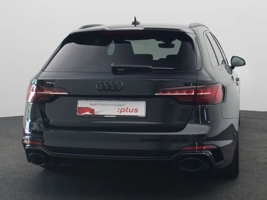 Audi RS4