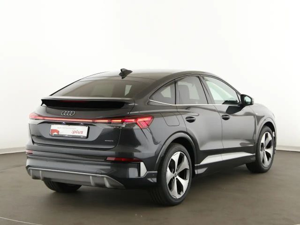 Audi Q4 e-tron Quattro