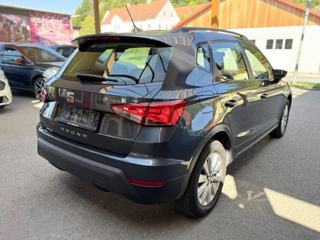 Seat Arona