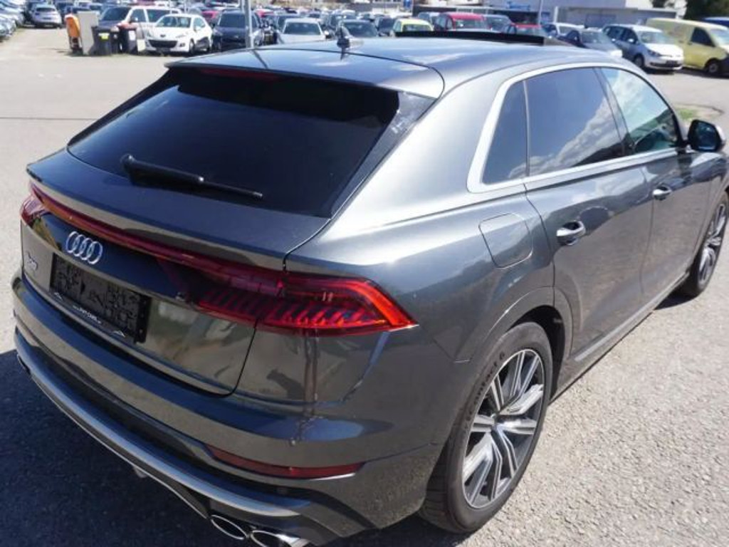 Audi SQ8