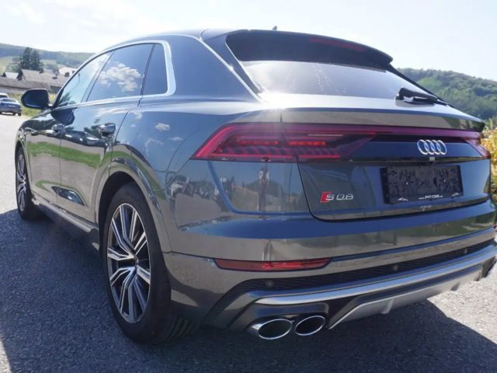 Audi SQ8