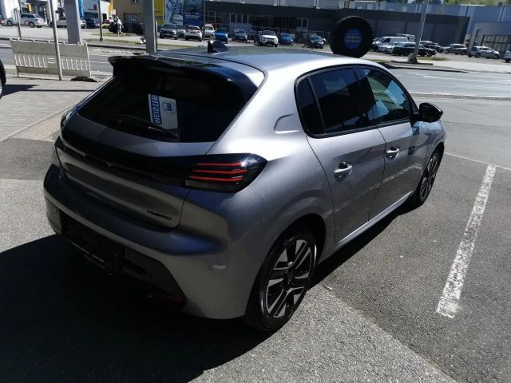 Peugeot e-208
