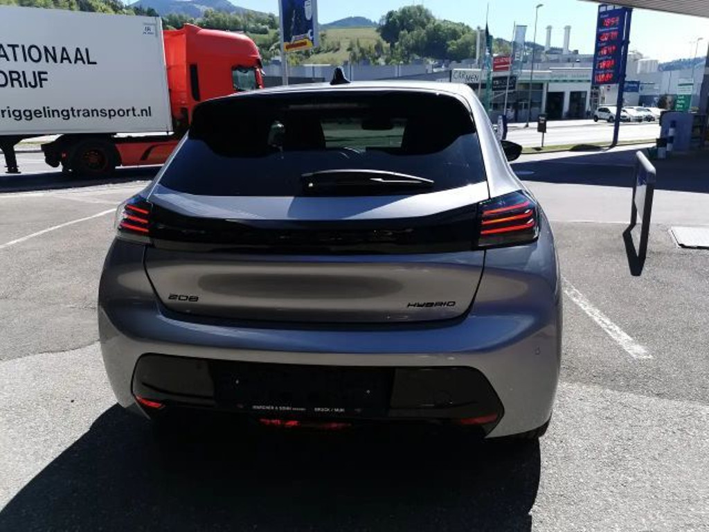 Peugeot e-208