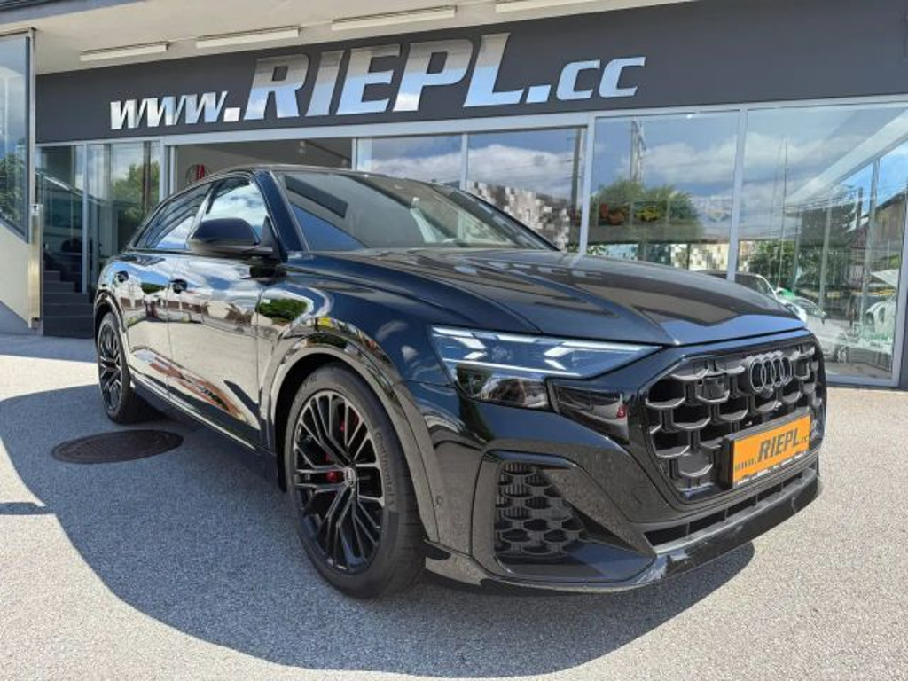 Audi Q8 S-Line