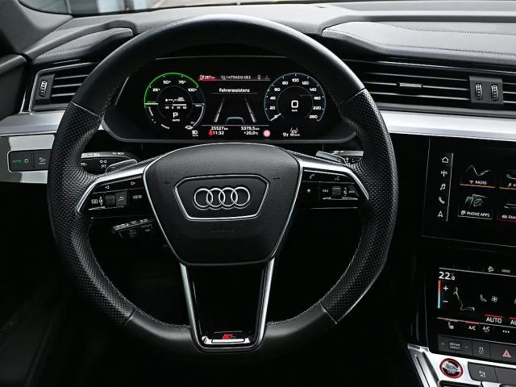 Audi e-tron