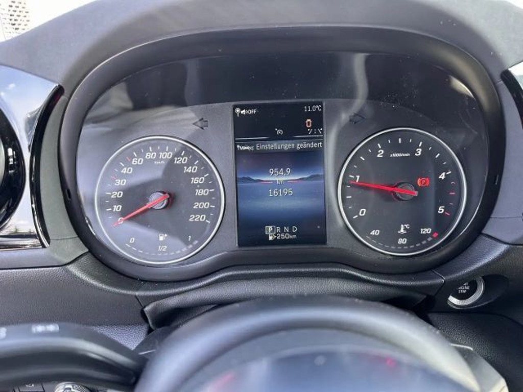 Mercedes-Benz T 180