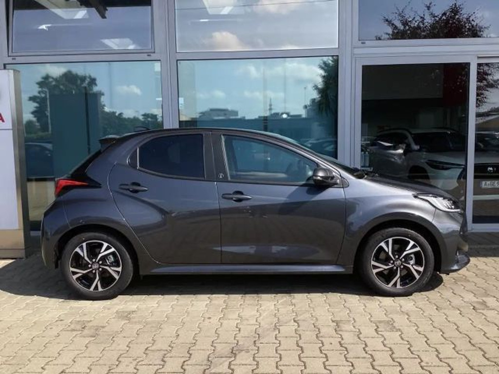 Toyota Yaris Hatchback Hybride VVT-i