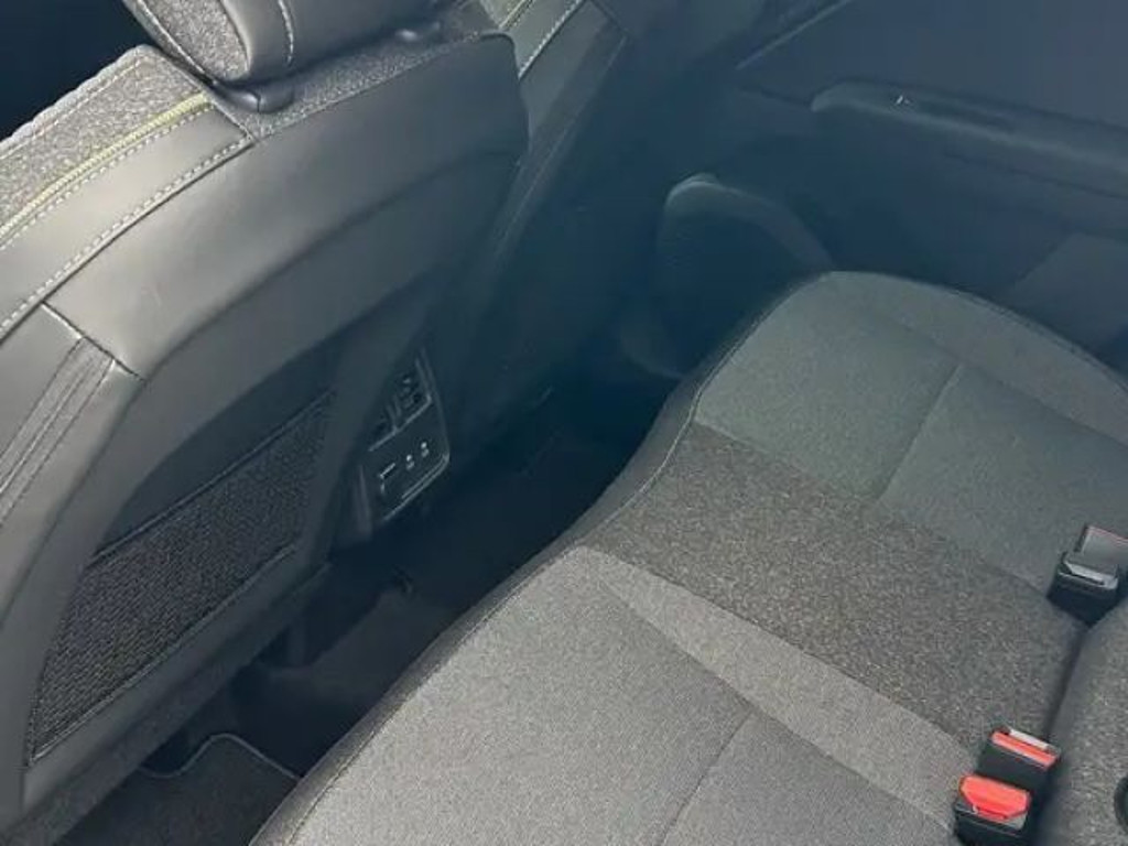 Mitsubishi Grandis