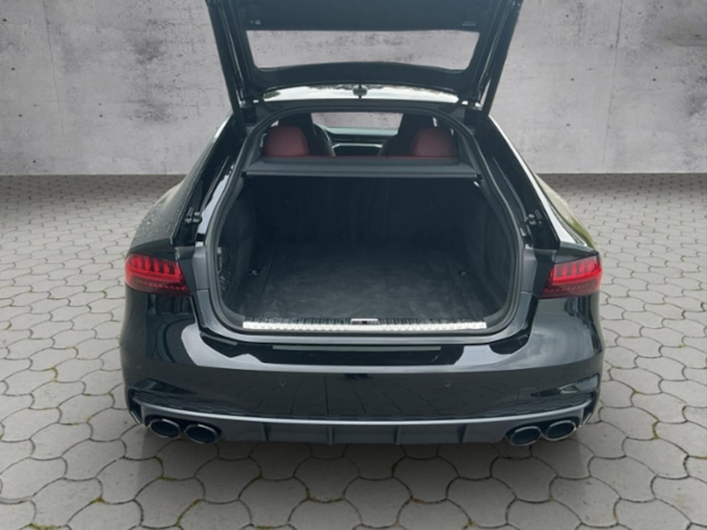 Audi S7