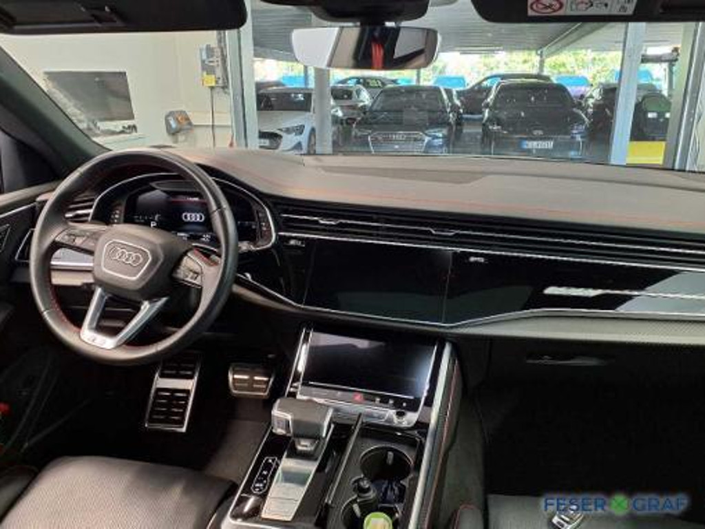 Audi SQ8