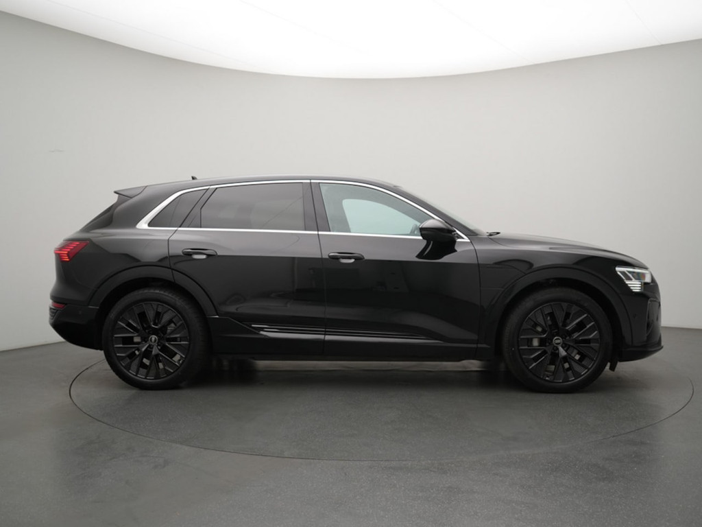 Audi Q8 e-tron Quattro 50