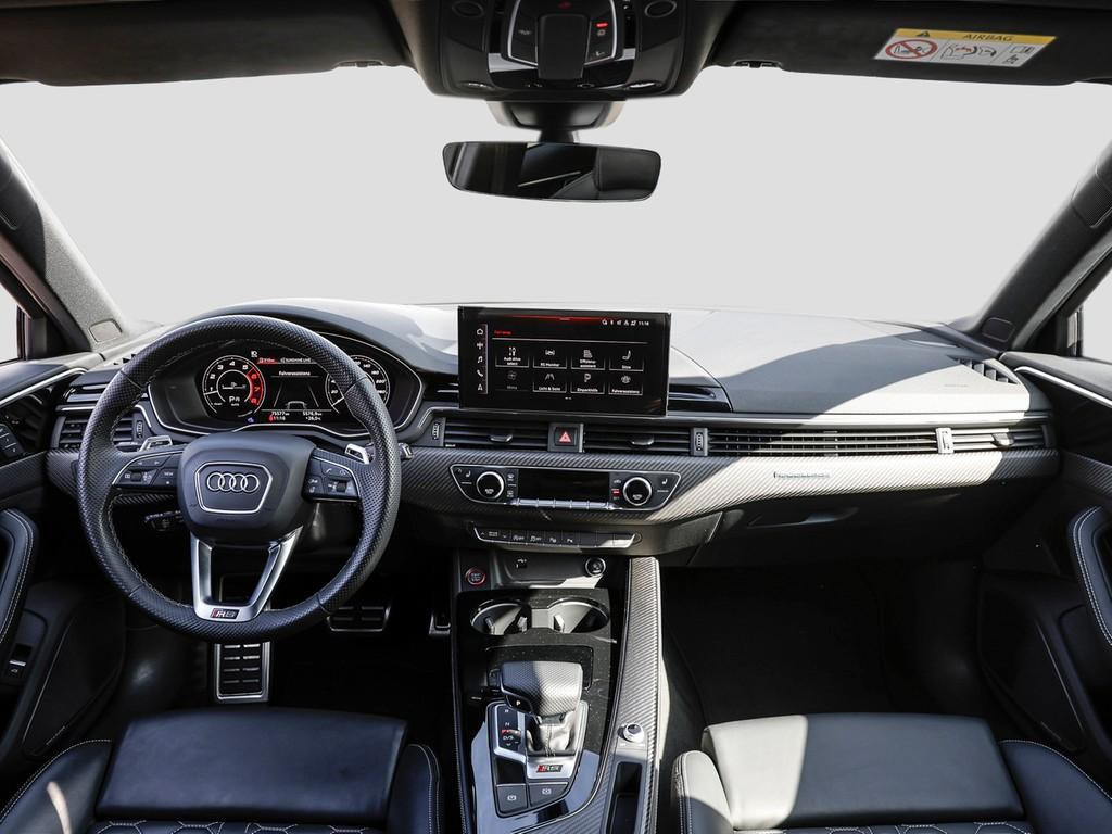 Audi RS4