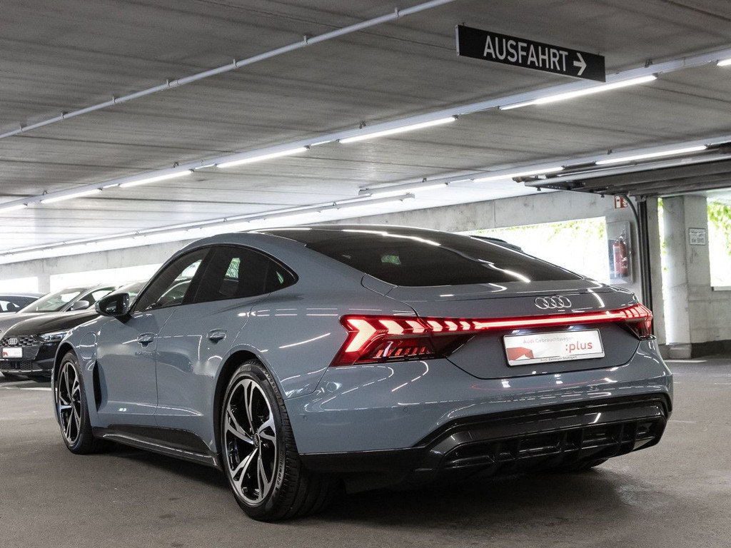 Audi e-tron GT