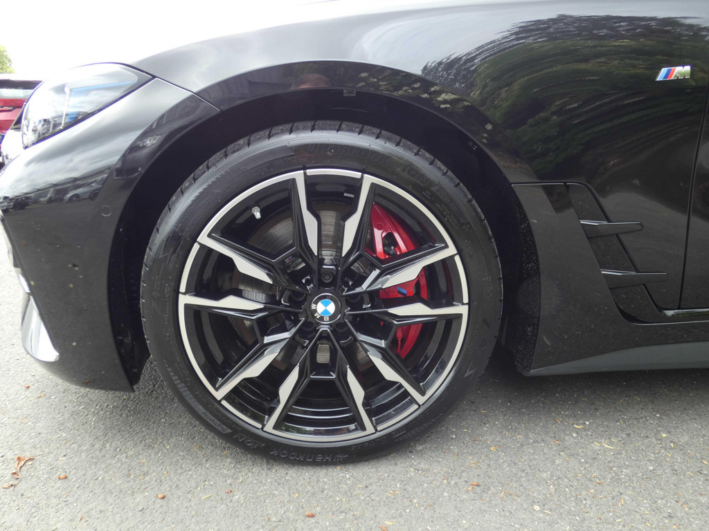 BMW M440