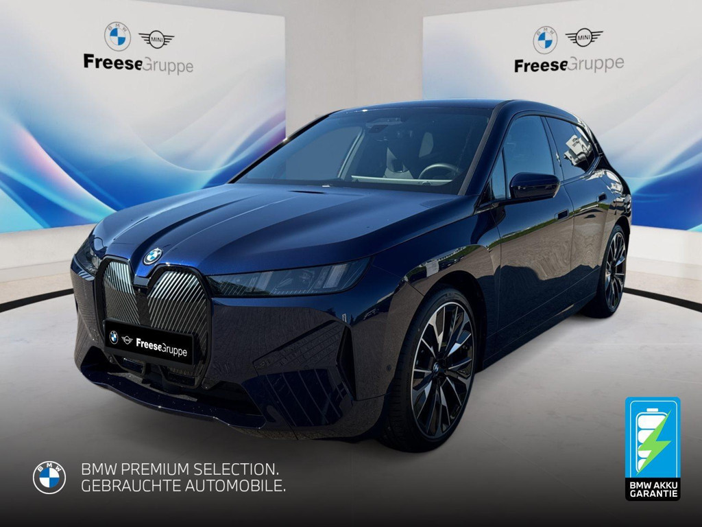 BMW iX