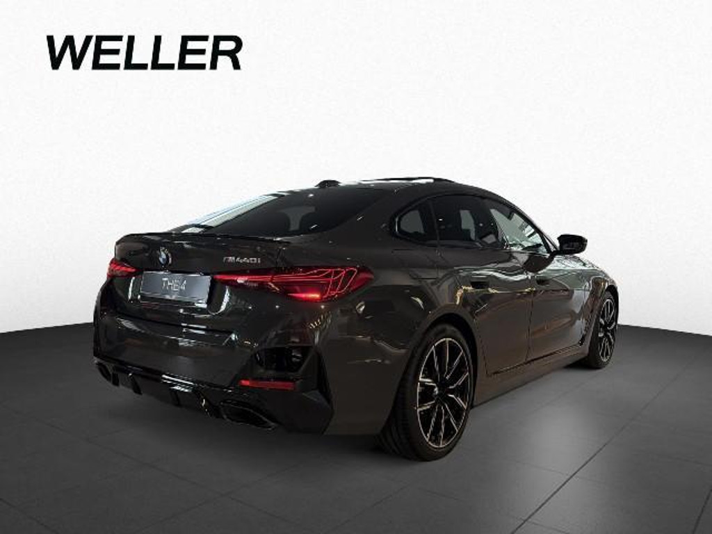 BMW M440