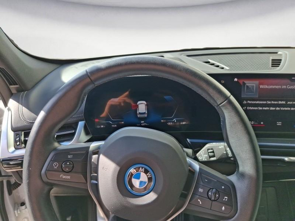 BMW iX1