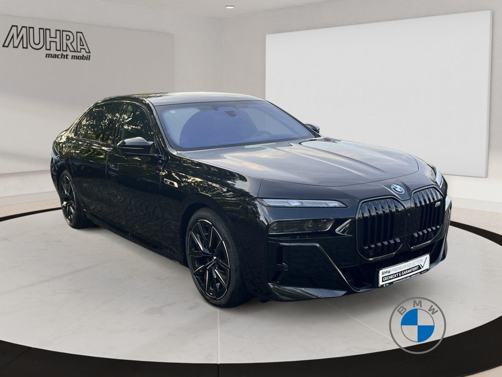 BMW i7