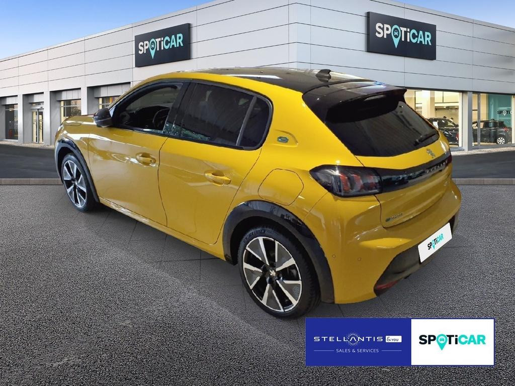 Peugeot e-208