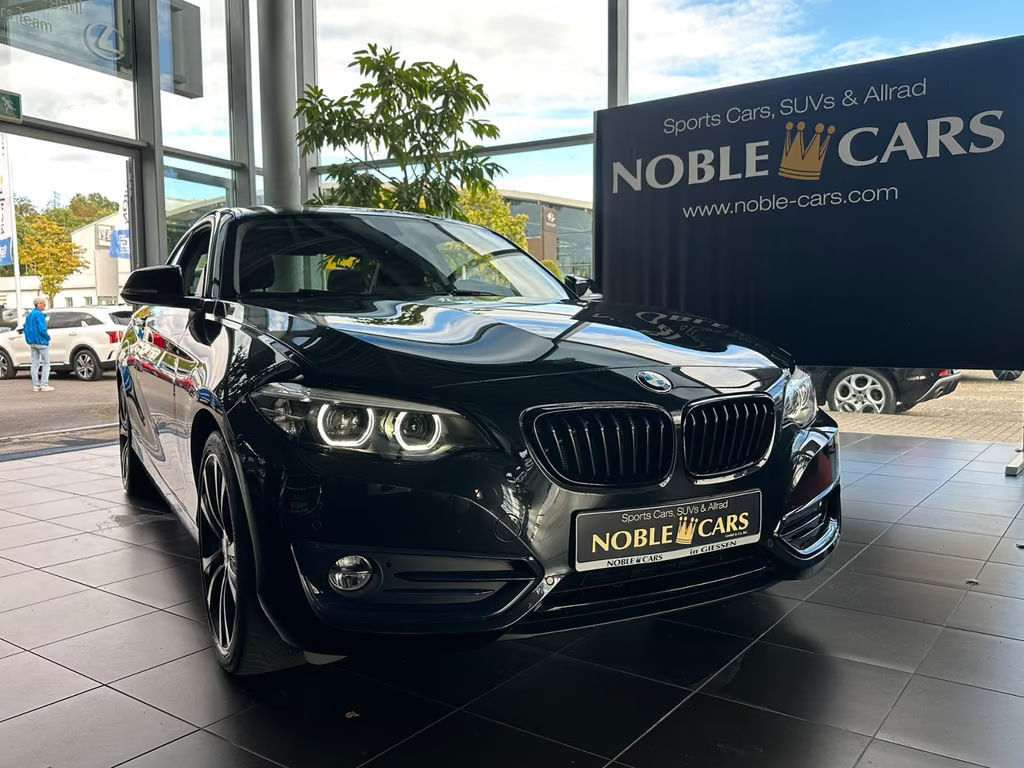 BMW 2 Serie 220 Sport Line Coupé 220i