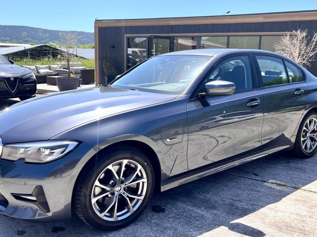 BMW 3 Serie 320 Sedan 320e