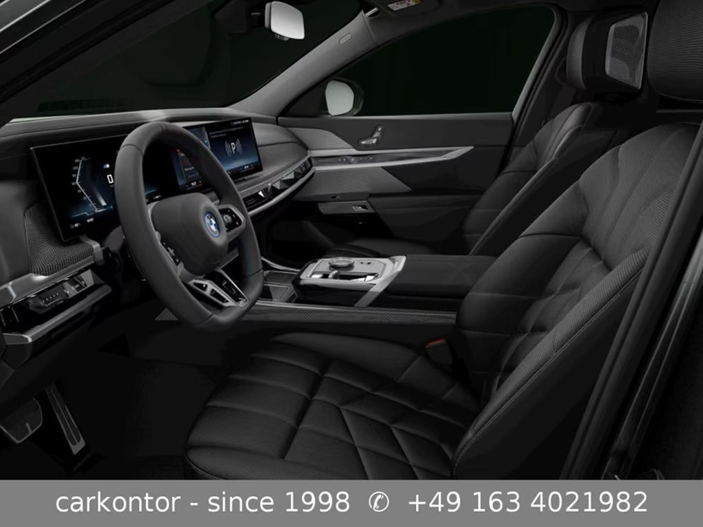 BMW i7