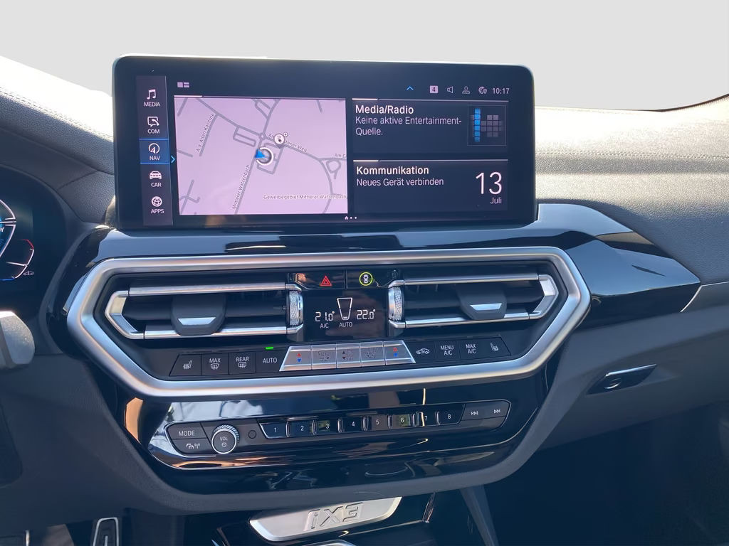 BMW iX3