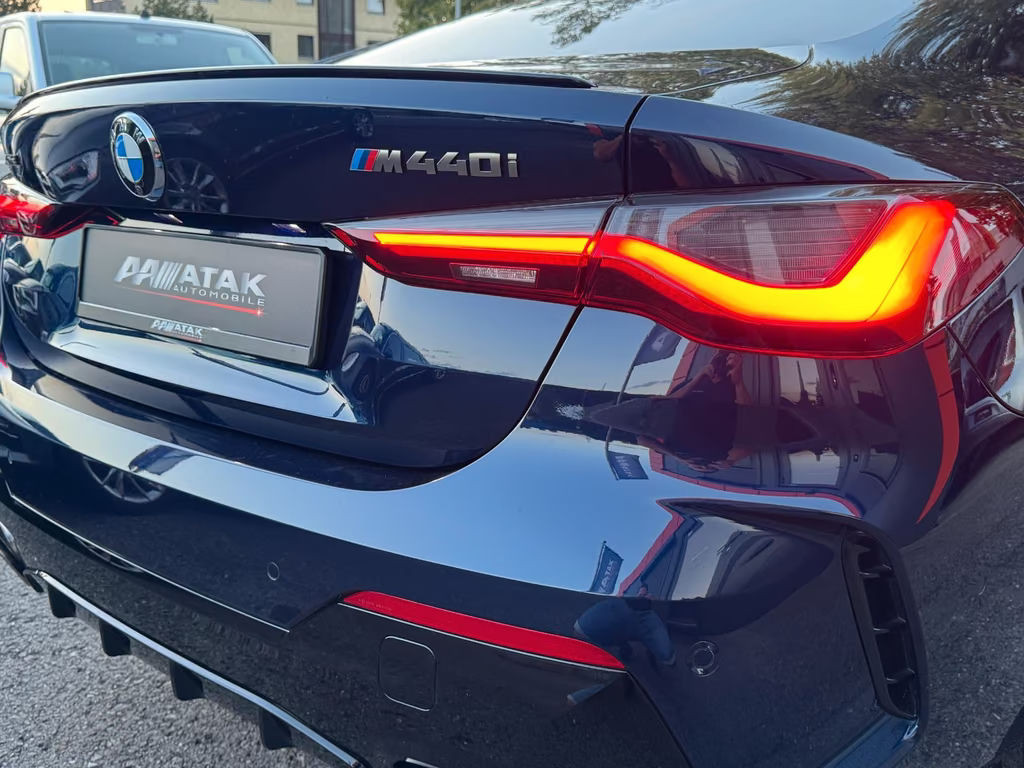 BMW M440