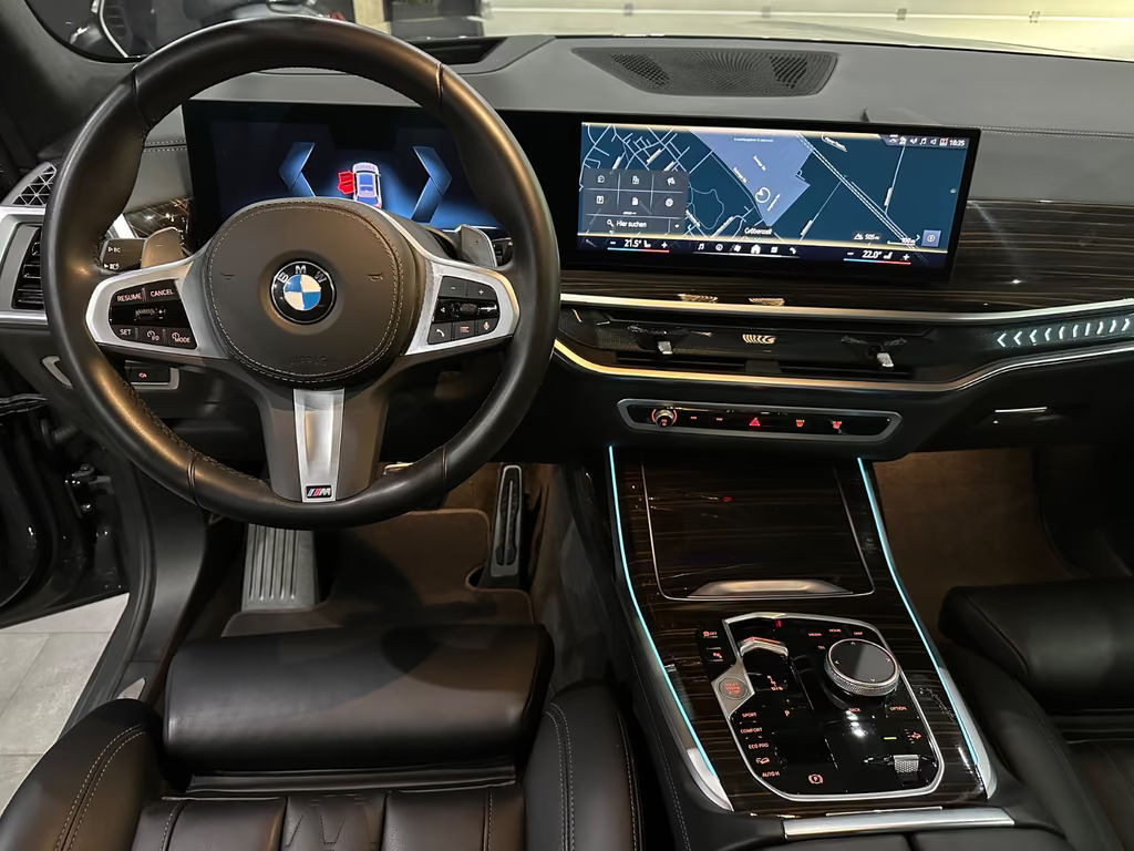 BMW X7