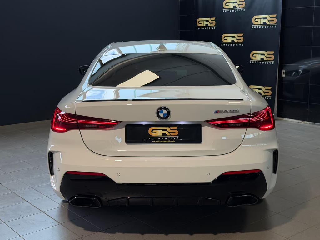 BMW M440