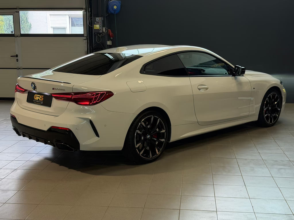 BMW M440