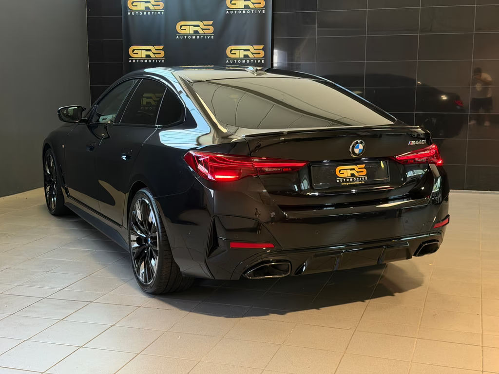 BMW M440