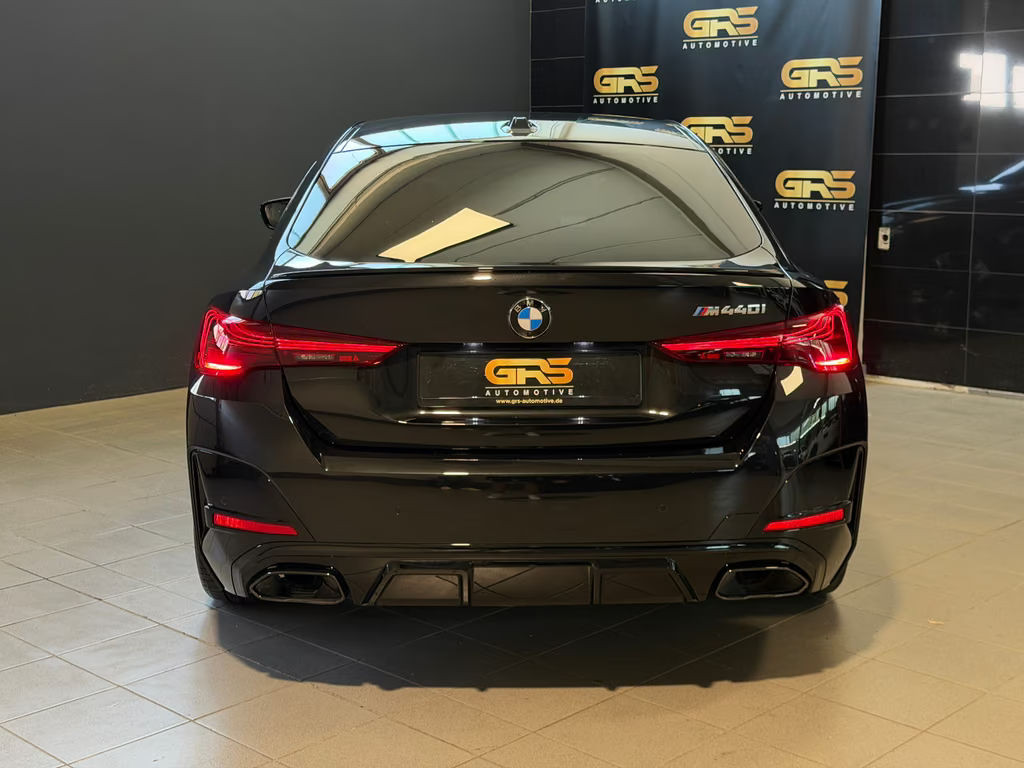 BMW M440