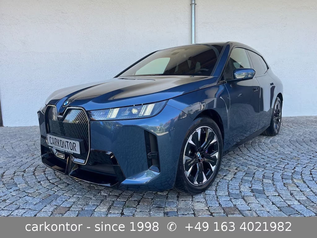 BMW iX