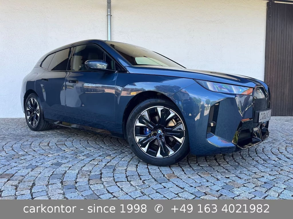BMW iX