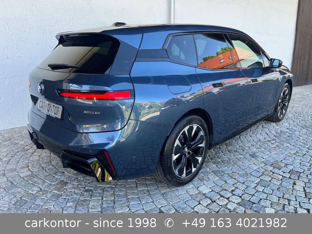 BMW iX